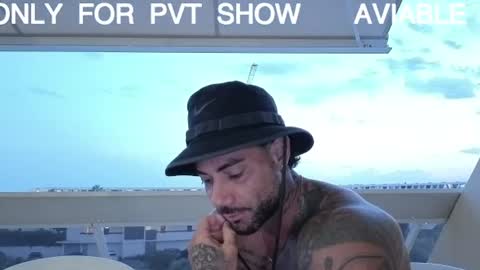 Snapshot of toro_arrapato chatting on August 1, 2026, 7:24 pm toro_arrapato online show from August 1, 2026, 7:24 pm