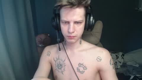 Toshka online show from May 8, 2026, 2:28 am