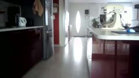 toutim6163 online show from September 23, 2025, 6:38 am