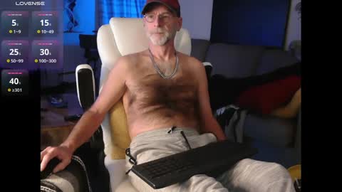 Snapshot of towndude123 chatting on December 9, 2024, 2:34 am Town online show from December 9, 2024, 2:34 am