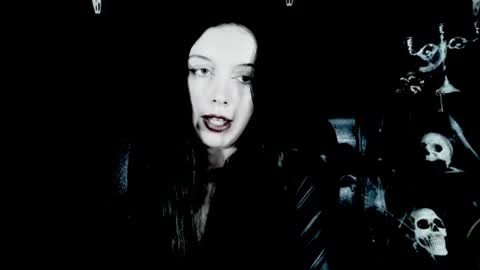 Snapshot of toxicdomme chatting on July 6, 2026, 5:15 pm toxicdomme online show from July 6, 2026, 5:15 pm