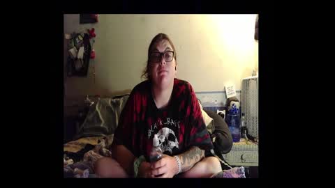 Snapshot of toxiclove1311 chatting on September 29, 2025, 12:05 am Toxiclove1311 online show from September 29, 2025, 12:05 am