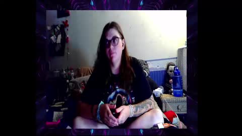 Snapshot of toxiclove1311 chatting on October 6, 2025, 1:14 am Toxiclove1311 online show from October 6, 2025, 1:14 am