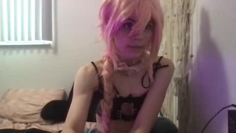 toxiicnekoo online show from November 18, 2025, 7:29 pm