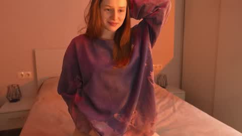 Bella online show from December 14, 2025, 4:45 pm