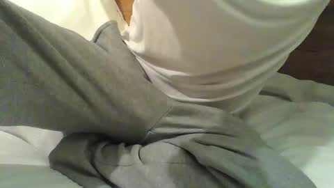 Snapshot of trackielad21 chatting on February 24, 2025, 7:44 am trackielad online show from February 24, 2025, 7:44 am