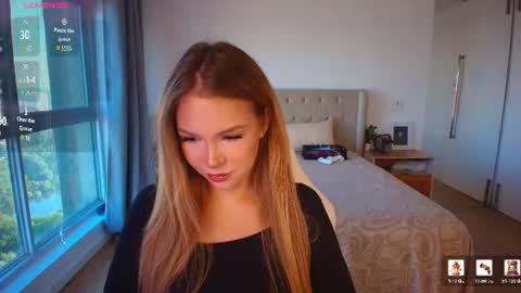 Snapshot of tracy_tay1or chatting on July 28, 2026, 10:54 am Tracy GMT2 Mon 3 AM - 4 PM Tue 3 AM - 4 PM Wed 3 AM - 4 PM Thur 3 AM - 4 PM Fri 3 AM - 4 PM online show from July 28, 2026, 10:54 am