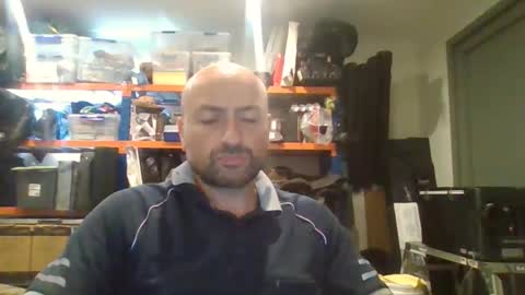 tradiedan2023 online show from February 8, 2026, 12:14 am