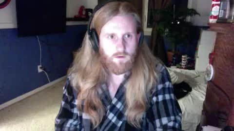 Snapshot of tragicallyhard chatting on February 24, 2025, 2:30 am tragicallyhard online show from February 24, 2025, 2:30 am