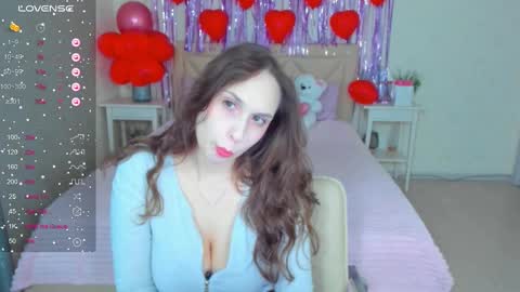 Kate online show from February 13, 2025, 5:26 am