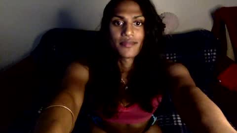 transamoure online show from July 28, 2026, 8:23 pm