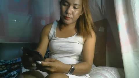 transhottie28 online show from February 3, 2025, 10:14 am