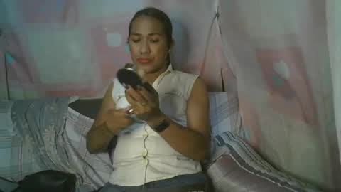 transhottie28 online show from February 27, 2025, 10:15 am