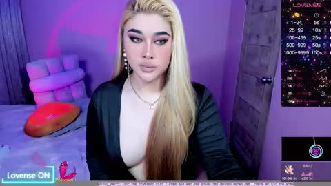 Snapshot of transsalawahan chatting on February 23, 2025, 7:38 pm BELLA online show from February 23, 2025, 7:38 pm