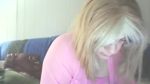 Snapshot of traphouseslutbunny4fun chatting on January 26, 2025, 9:08 am traphouseslutbunny4fun online show from January 26, 2025, 9:08 am