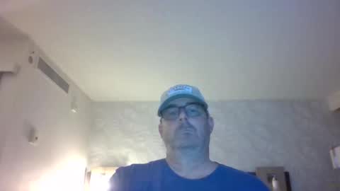 Snapshot of travelingman53 chatting on April 7, 2026, 12:11 am Travelingman53 online show from April 7, 2026, 12:11 am