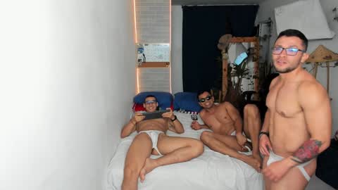 Snapshot of travis_bakerr chatting on December 20, 2024, 3:58 am travis bakerr online show from December 20, 2024, 3:58 am