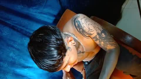 Snapshot of travistanner28 chatting on December 21, 2024, 2:37 pm TRAV - INDEPENDENT MODEL online show from December 21, 2024, 2:37 pm