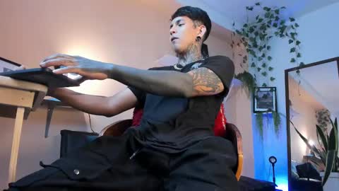 Snapshot of travistanner28 chatting on January 31, 2025, 4:58 am TRAV - INDEPENDENT MODEL online show from January 31, 2025, 4:58 am