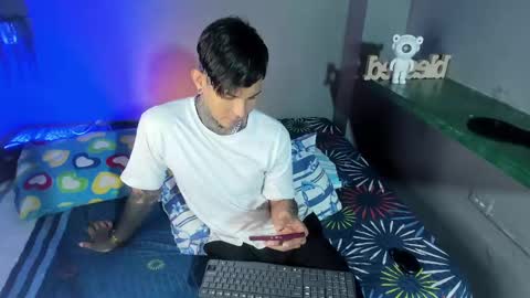 Snapshot of travistanner28 chatting on September 8, 2025, 11:26 pm TRAV - INDEPENDENT MODEL online show from September 8, 2025, 11:26 pm