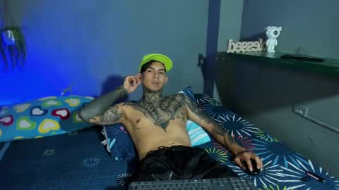 Snapshot of travistanner28 chatting on September 11, 2025, 8:20 pm TRAV - INDEPENDENT MODEL online show from September 11, 2025, 8:20 pm