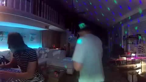 UCuM4usPLEASE online show from March 7, 2026, 2:19 am