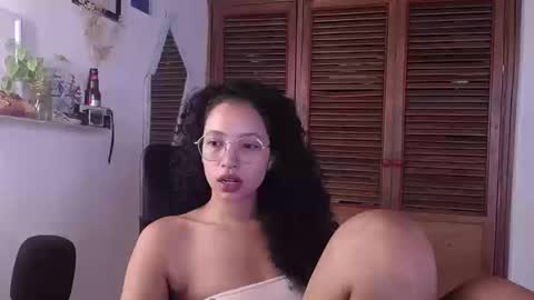 Emily online show from September 9, 2025, 1:43 pm