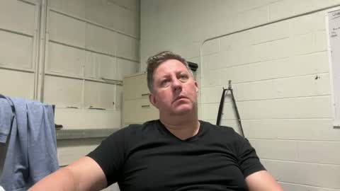 Snapshot of treborinthesky chatting on September 18, 2025, 12:51 pm treborinthesky online show from September 18, 2025, 12:51 pm