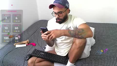 Hunter man online show from April 5, 2026, 9:23 pm