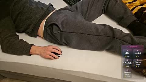 tree1989 online show from March 14, 2026, 8:25 pm