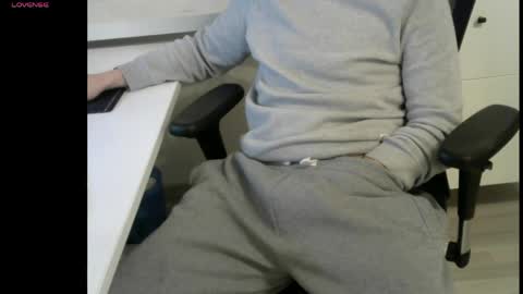 tree1989 online show from March 26, 2026, 7:52 pm