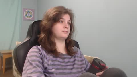 TreeJeanne online show from February 16, 2025, 1:27 pm