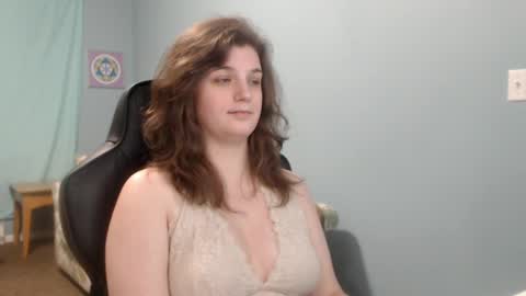 TreeJeanne online show from February 19, 2025, 1:06 pm