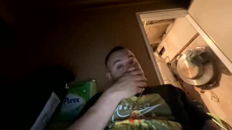 Snapshot of trees559 chatting on March 9, 2026, 6:06 am trees559 online show from March 9, 2026, 6:06 am