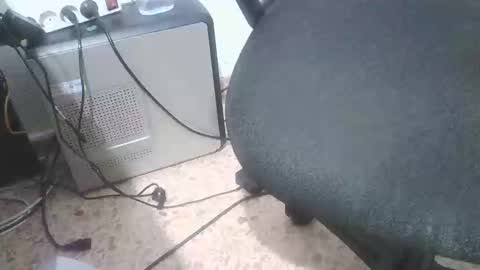 Snapshot of treki1979 chatting on December 31, 2024, 7:10 am treki1979 online show from December 31, 2024, 7:10 am