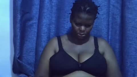 trendybootie online show from April 19, 2026, 6:10 pm