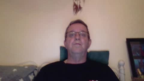 Fe-fi-fo-fum online show from October 15, 2025, 7:41 am