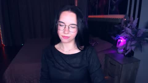 TriciaDaisy online show from June 5, 2026, 2:45 pm