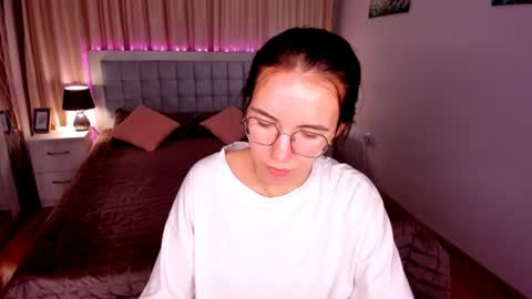 TriciaDaisy online show from July 11, 2026, 4:37 am