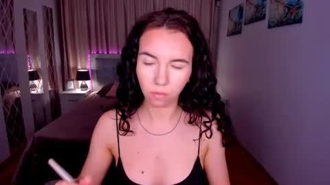 TriciaDaisy online show from July 25, 2026, 4:10 am