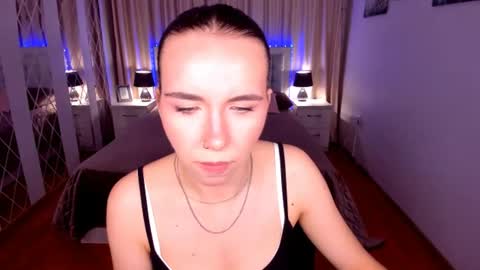TriciaDaisy online show from August 3, 2026, 5:50 am