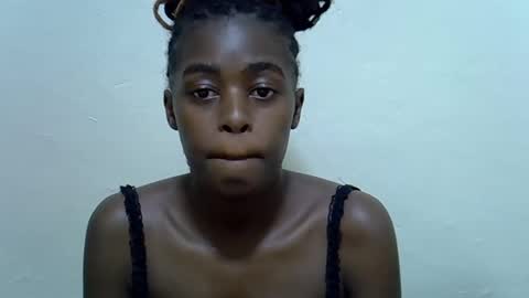 Snapshot of trickle_star chatting on February 27, 2026, 12:43 am Asteric online show from February 27, 2026, 12:43 am