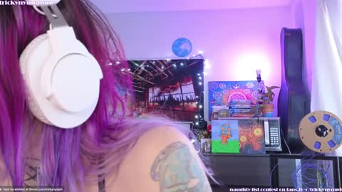 Snapshot of tricky_nymph chatting on December 21, 2024, 4:57 pm Cassie online show from December 21, 2024, 4:57 pm