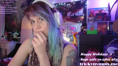 Snapshot of tricky_nymph chatting on December 31, 2024, 3:45 am Cassie online show from December 31, 2024, 3:45 am
