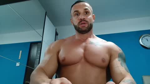 Snapshot of tridentmuscles chatting on December 13, 2024, 9:52 pm tridentmuscles online show from December 13, 2024, 9:52 pm