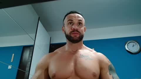 Snapshot of tridentmuscles chatting on January 4, 2025, 11:06 pm tridentmuscles online show from January 4, 2025, 11:06 pm
