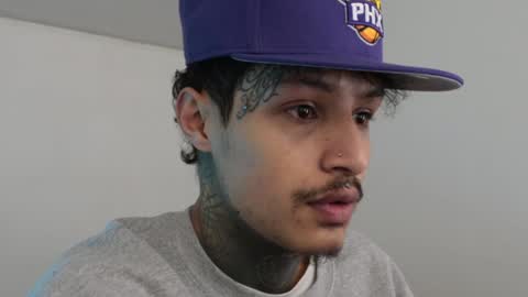 Snapshot of trieone chatting on December 11, 2024, 1:39 pm - trieone online show from December 11, 2024, 1:39 pm