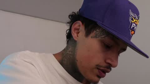 Snapshot of trieone chatting on December 18, 2024, 7:19 pm - trieone online show from December 18, 2024, 7:19 pm