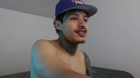 Snapshot of trieone chatting on December 21, 2024, 3:25 am - trieone online show from December 21, 2024, 3:25 am