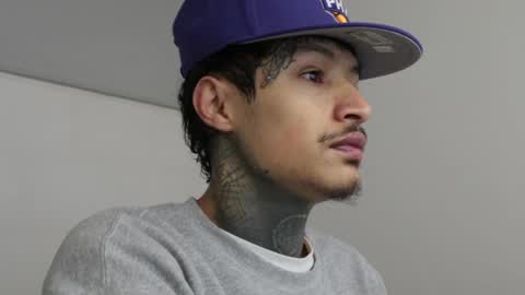 Snapshot of trieone chatting on January 4, 2025, 10:05 am - trieone online show from January 4, 2025, 10:05 am